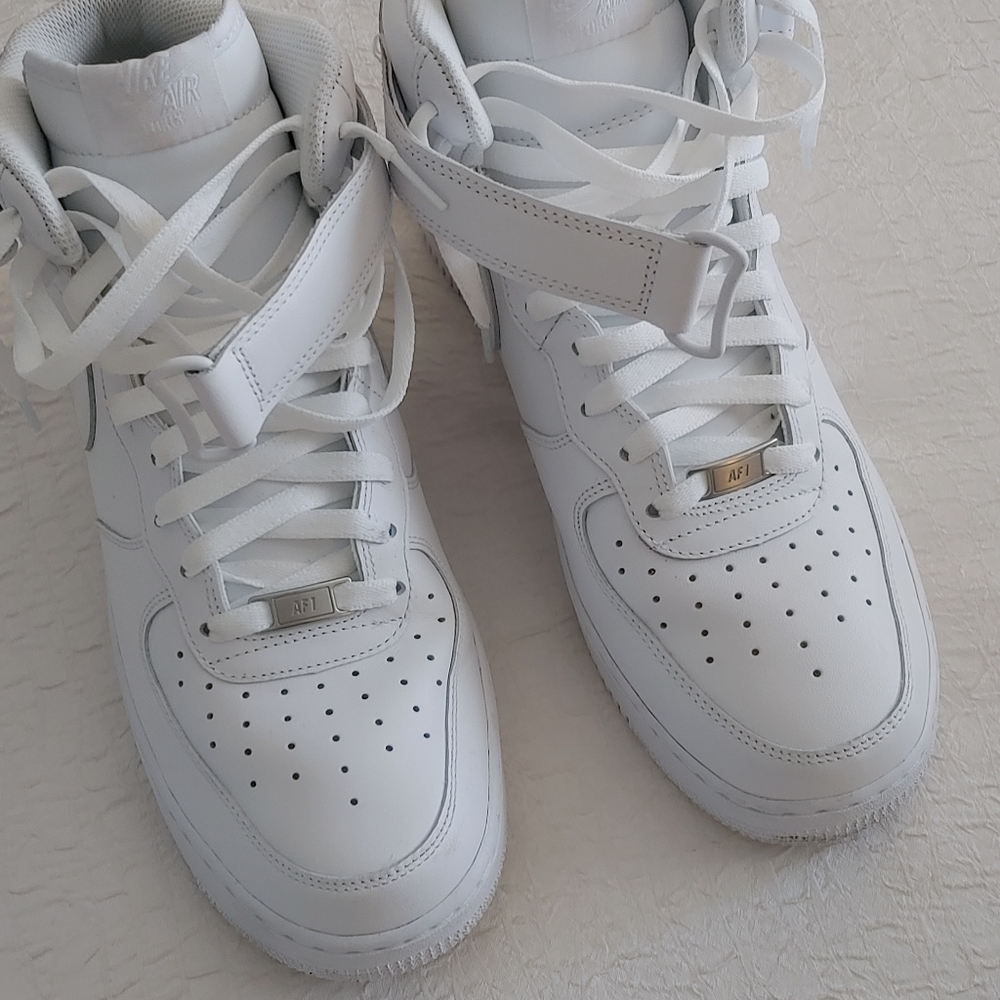 AF1